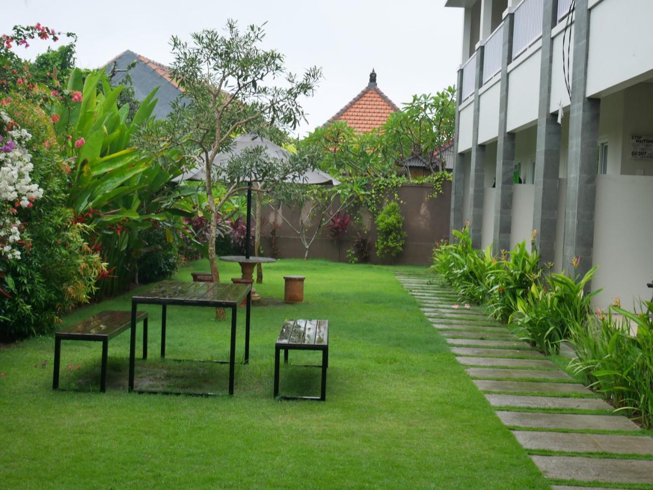 Adi Bali Homestay أُلُواتو المظهر الخارجي الصورة